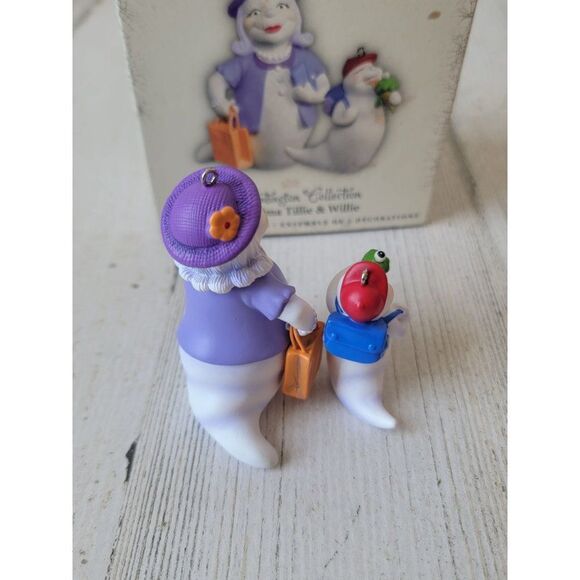 Hallmark Grandma Tillie & Willie Huntington ornament 2005 Halloween - Picture 4 of 5